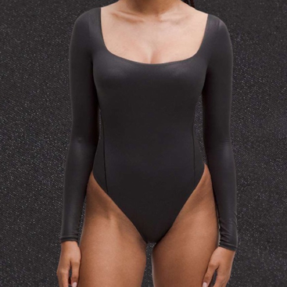 NWT Lululemon Wundermost Ultra-Soft Nulu Square-Neck Long-Sleeve Bodysuit Shine